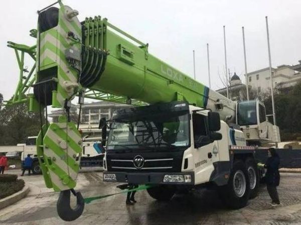 承德市吊车电话_定定平凉吊车出租避免空气和水接触电车液