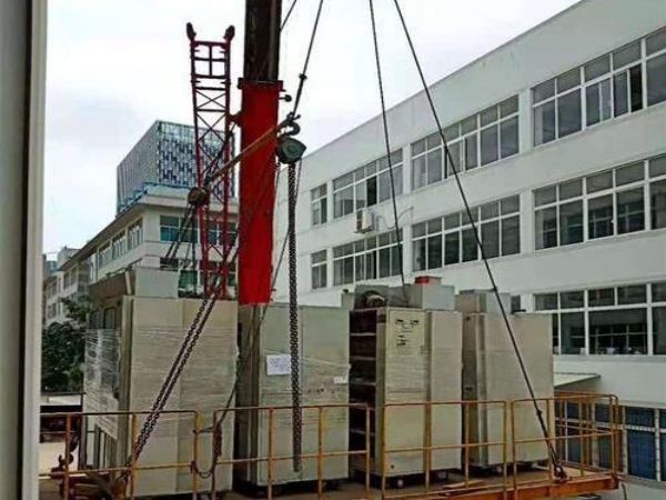 承德县吊车租赁_-吊车机油的日常维护技巧
